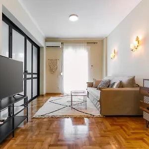 https://new-luxury-central-boutique.hotels-of-thessaloniki.com