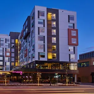 Moxy Cherry Creek Otel Denver